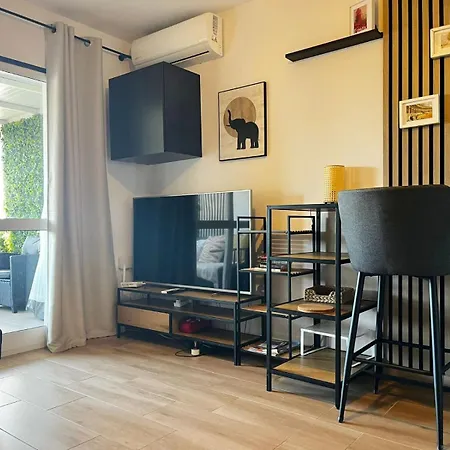 Sunshine Costa,fully Equiped 1 Bed *